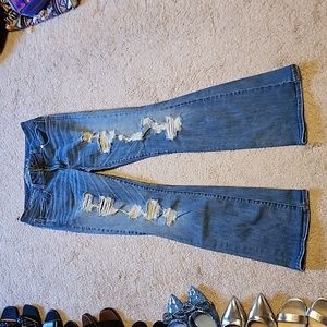 American Eagle Ladies Size 10 Regular Kick Boot Ripped Jeans